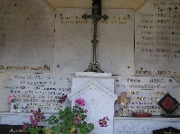 tombe-craponne3.jpg